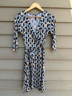 Janette Geo-Print Wrap Midi Dress in Blue, Black & White small